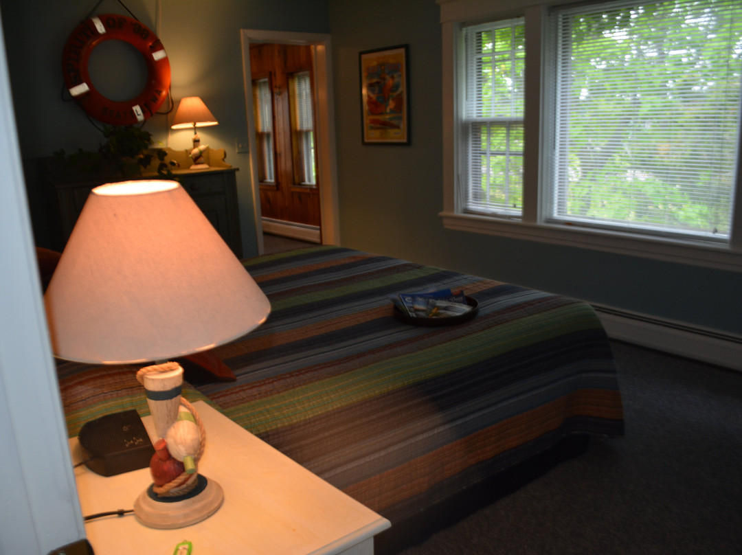 Chateau Country Inn主图