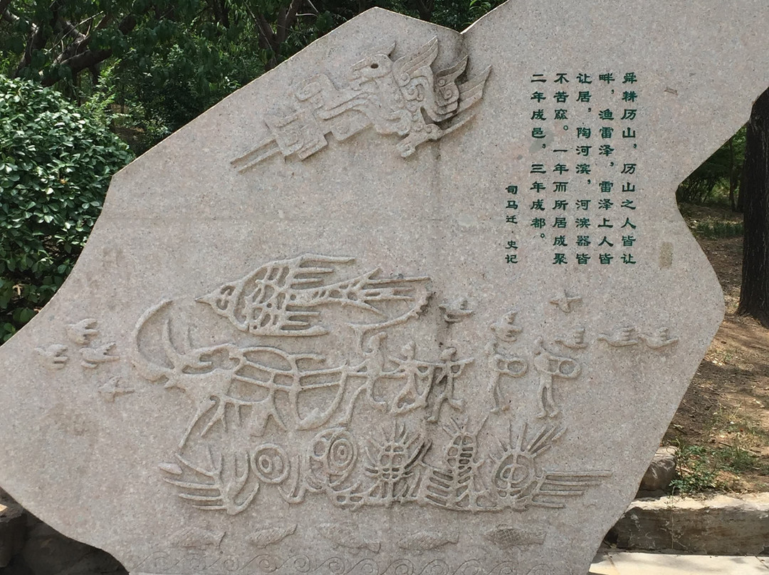 千佛崖造像-济南市必去景点