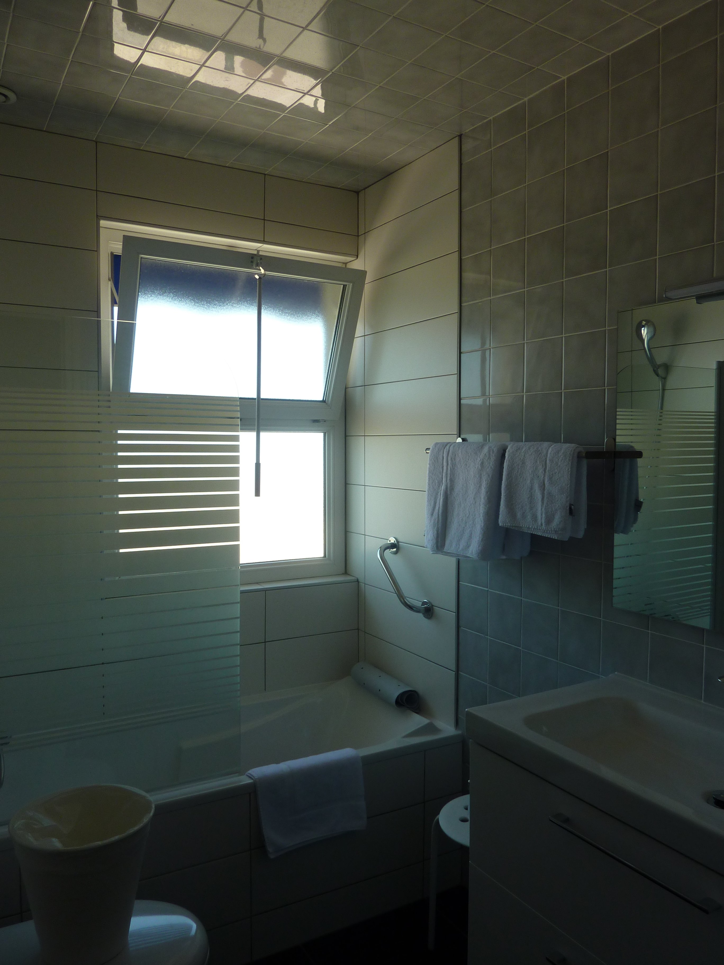 Logis Hôtel Saint-Aubin-浴室