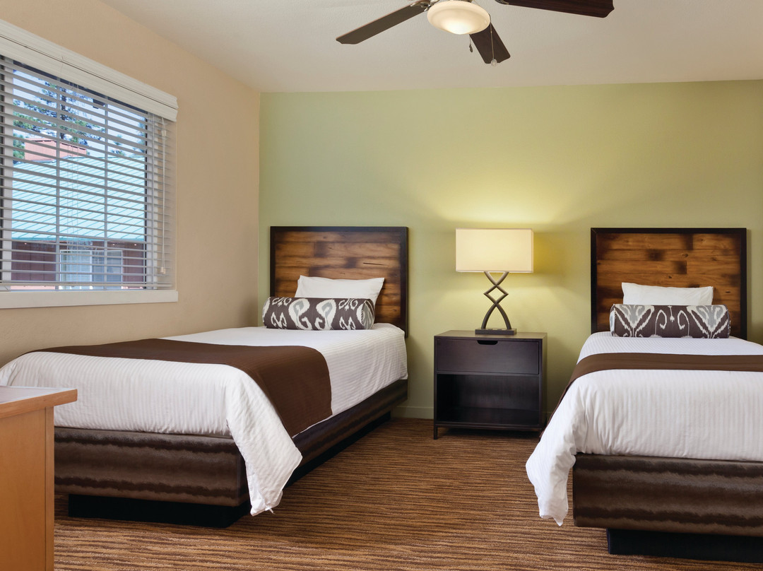 世誉大熊公寓式酒店主图