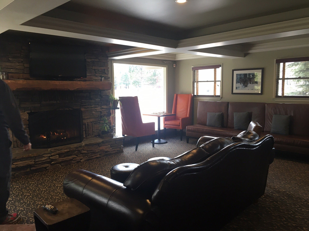 猛犸溪酒店主图