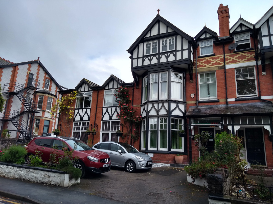 Bryn Woodlands House主图
