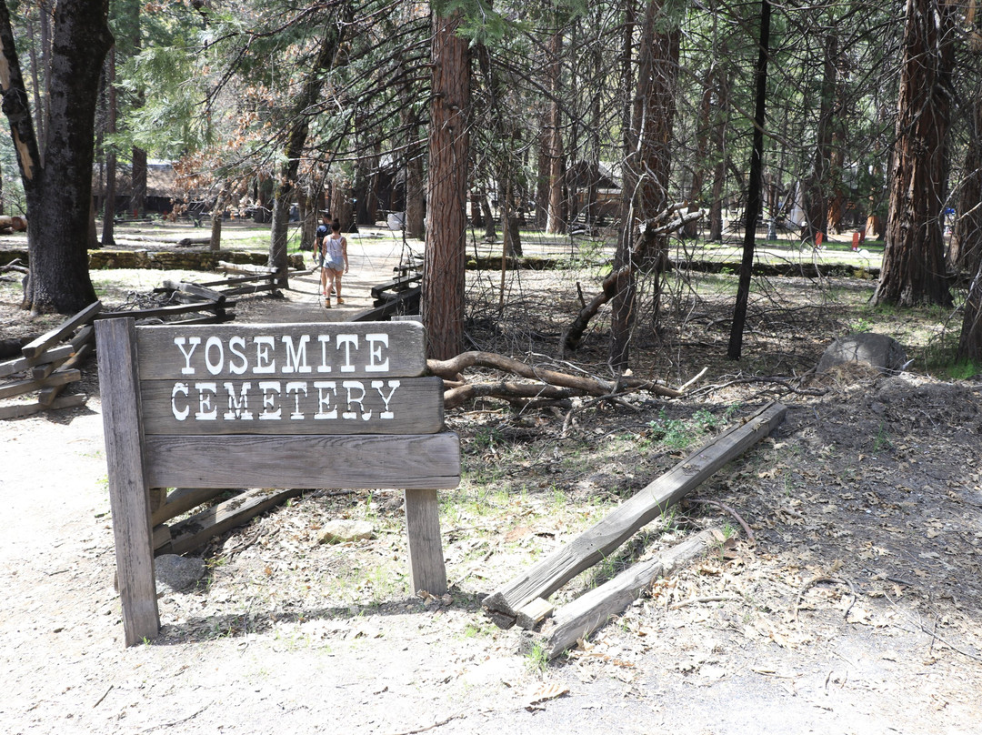 Yosemite Cemetery景点图片