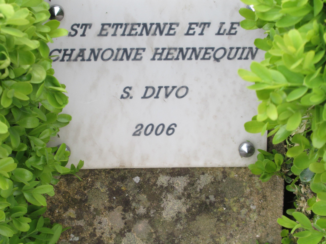 Le chanoine Hennequin et Saint Etienne-Hettange-Grande必去景点