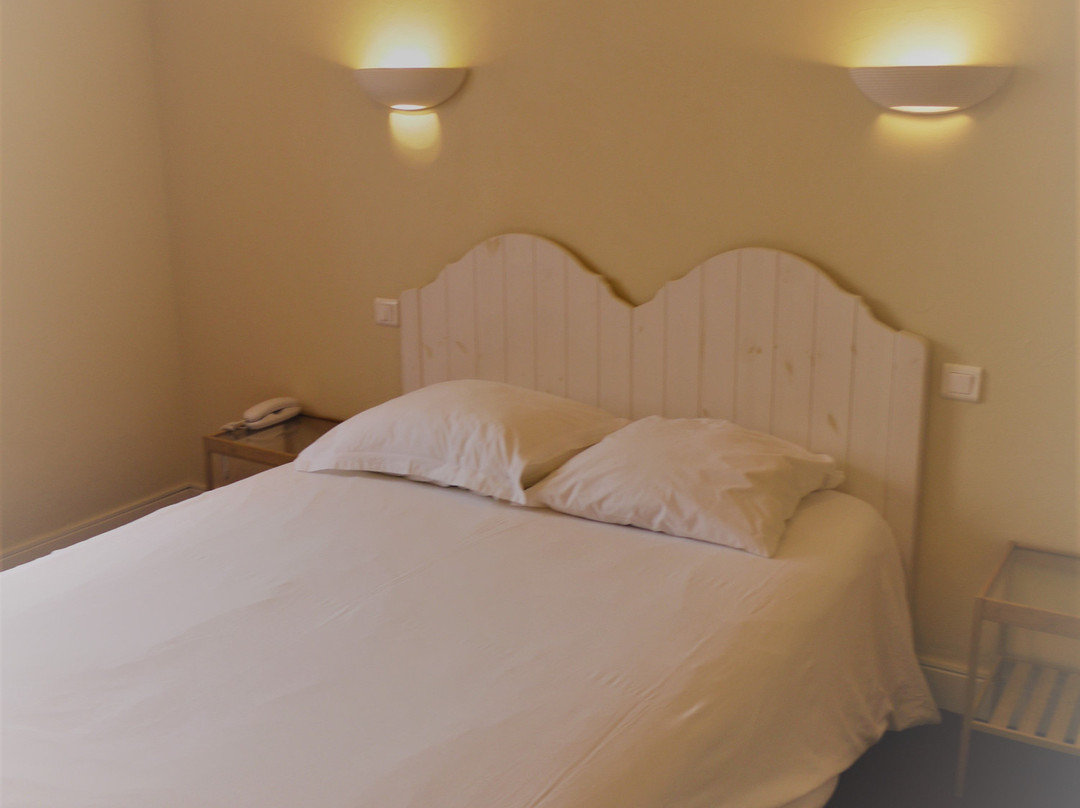 Le Trefle A Quatre Feuilles主图