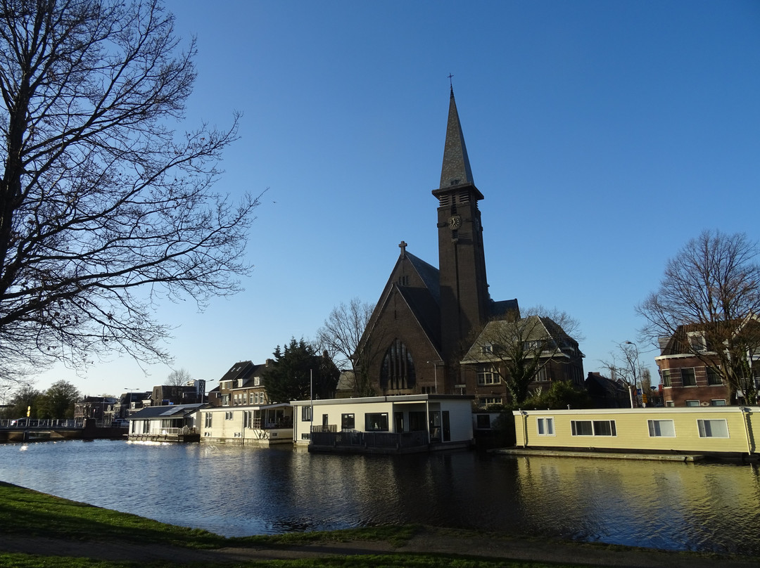 Saint Joseph church景点图片