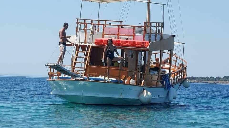 Dimitris Cruises景点图片