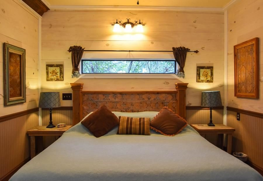 Scenic Hill Retreat
