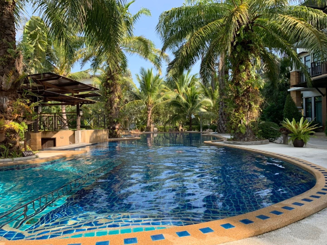 纳塔瓦伦温泉度假酒店主图