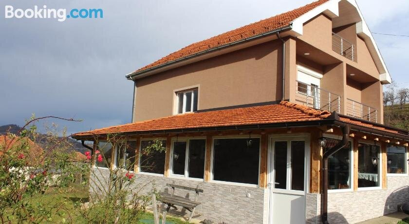 Domaćinstvo Maksimović