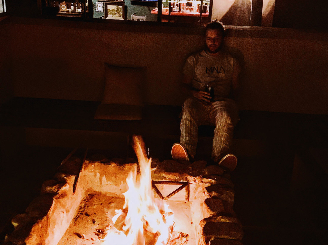 The Old Stone House主图