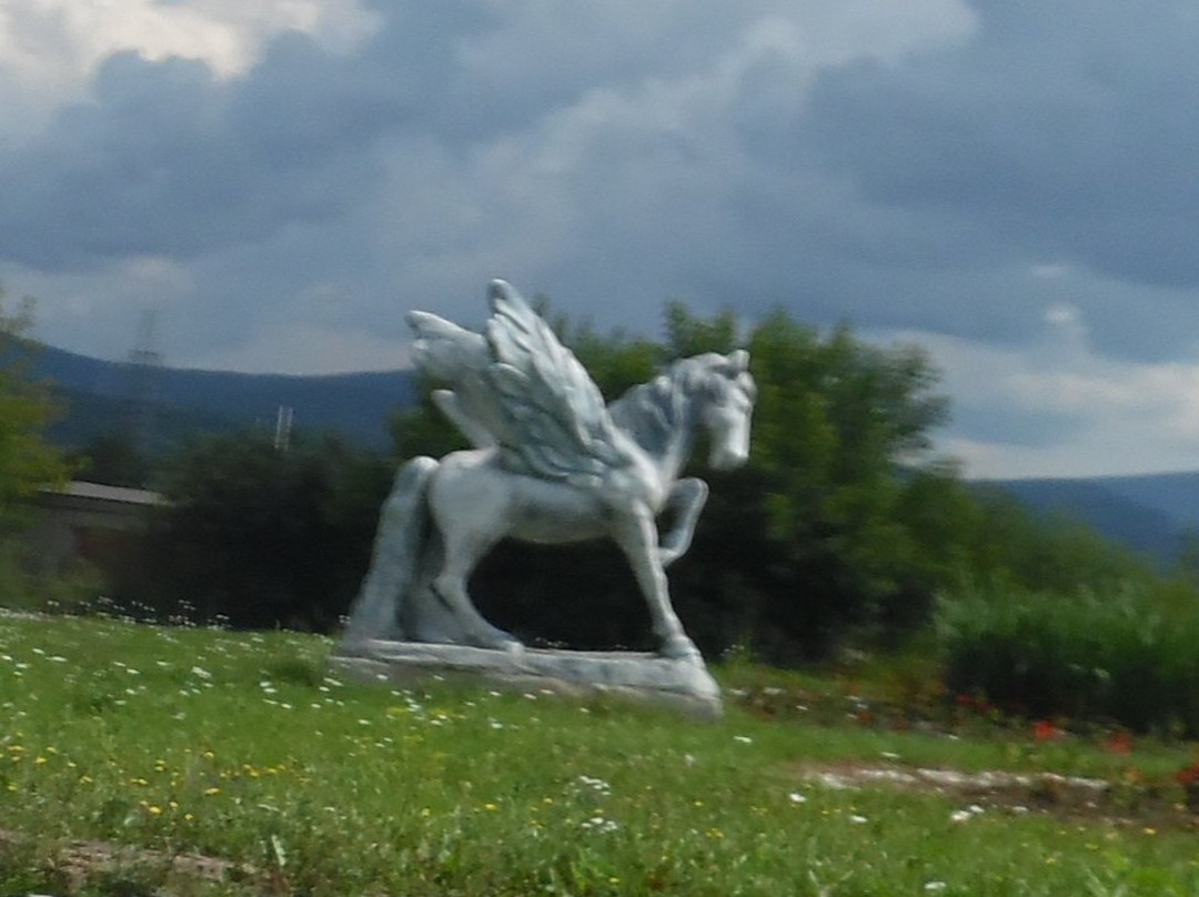 Sculpture Winged Horse景点图片
