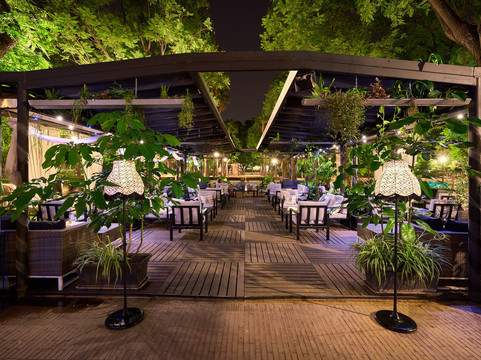 Premier Garden Cocktail Bar-塞维利亚必去景点