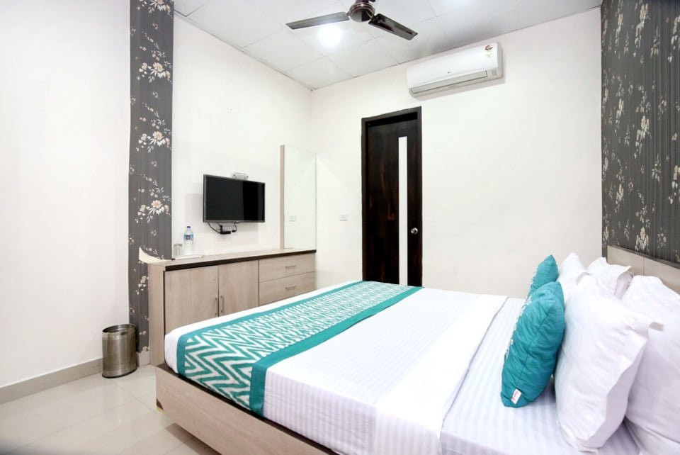 Super Collection O Model Town Road Near Bus Stand主图