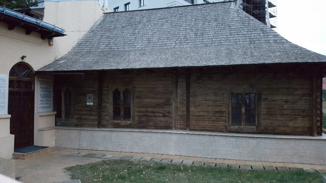 Sinagoga De Lemn Baal Sem Tov-Piatra Neamt必去景点
