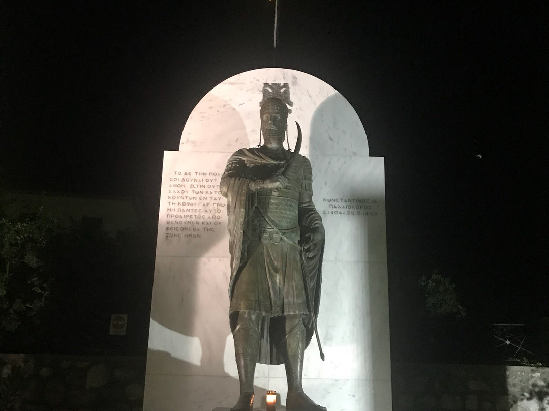 Statue of Constantine Paleologos-米斯特拉斯必去景点
