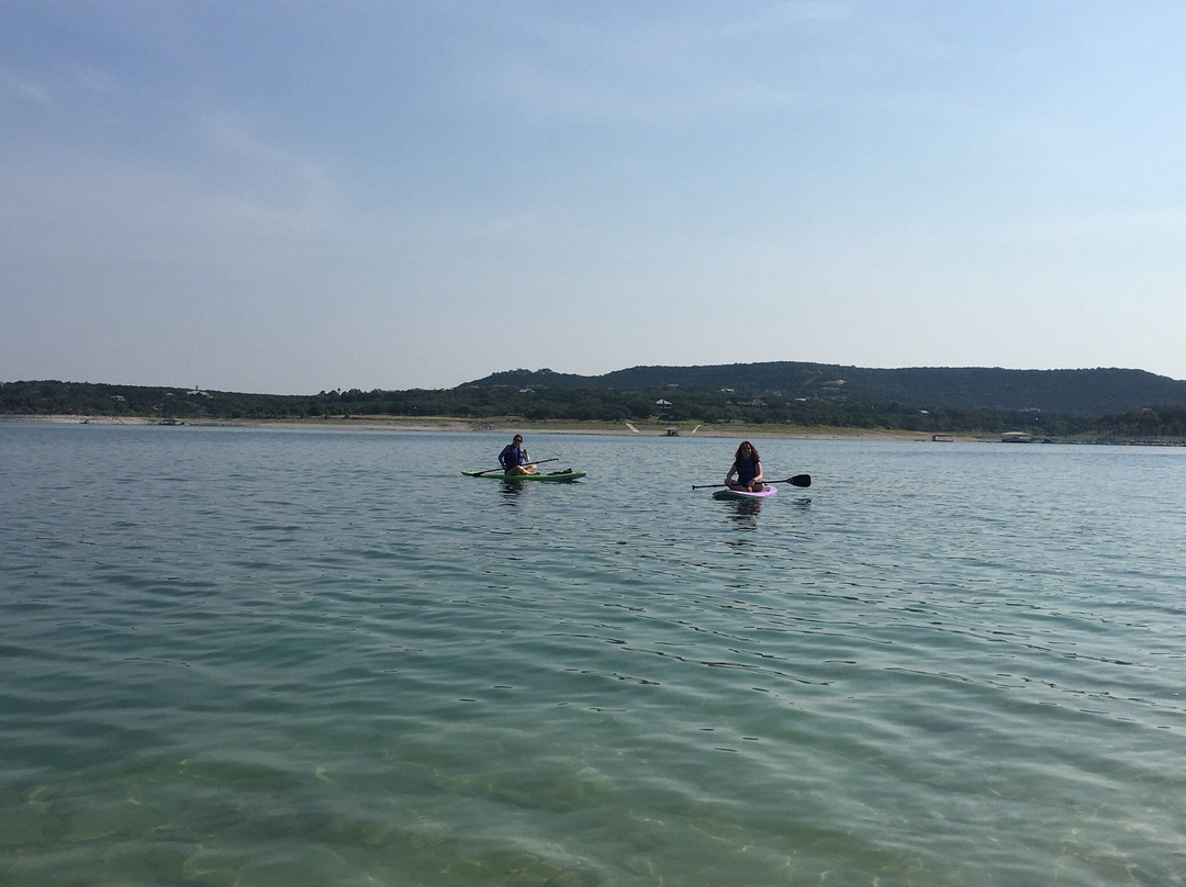 Viking Ship Kayak Rentals-Lago Vista必去景点