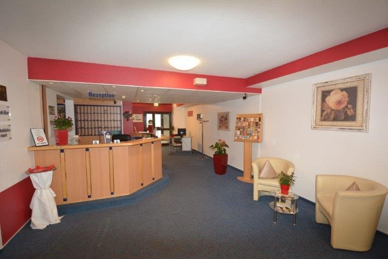 康福商务贝斯特韦斯特酒店主图