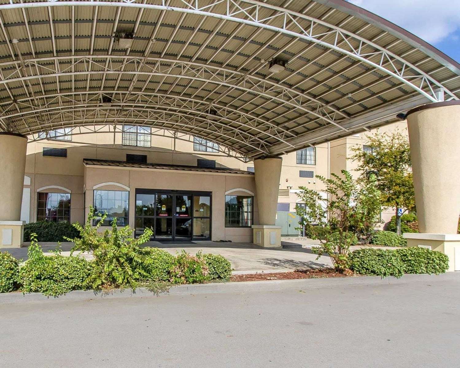 Comfort Inn & Suites-官方