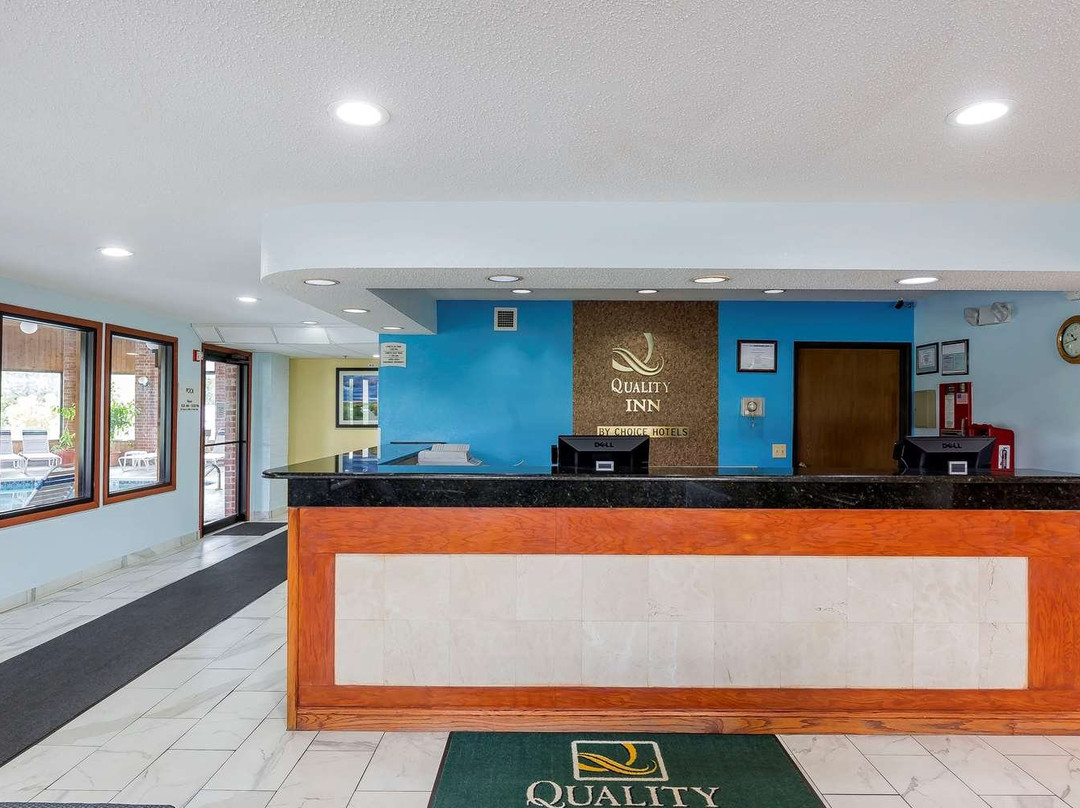 Quality Inn Sycamore - DeKalb主图