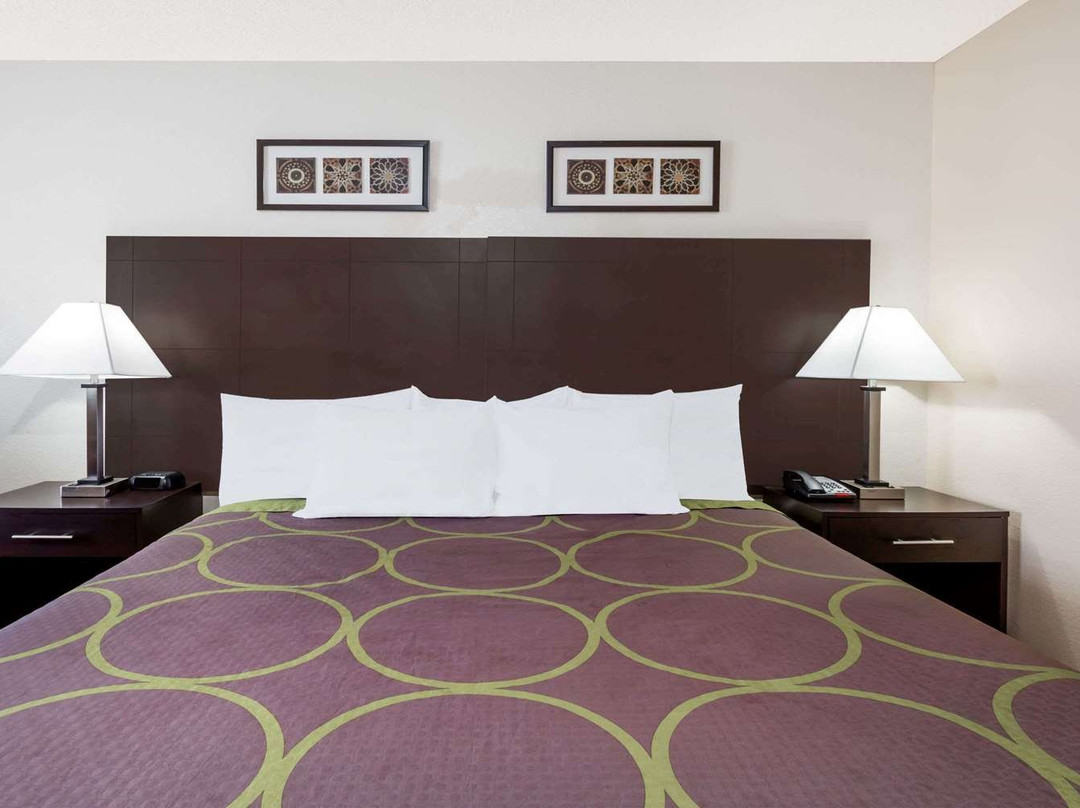 Super 8 by Wyndham Tappahannock VA主图