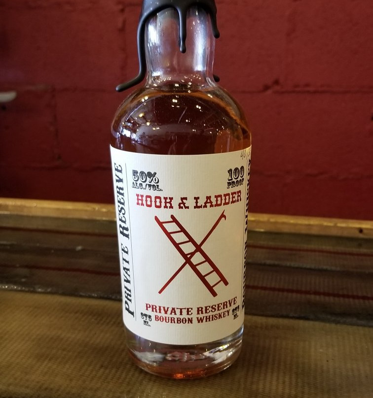 Hook & Ladder Distillery-金斯波特必去景点