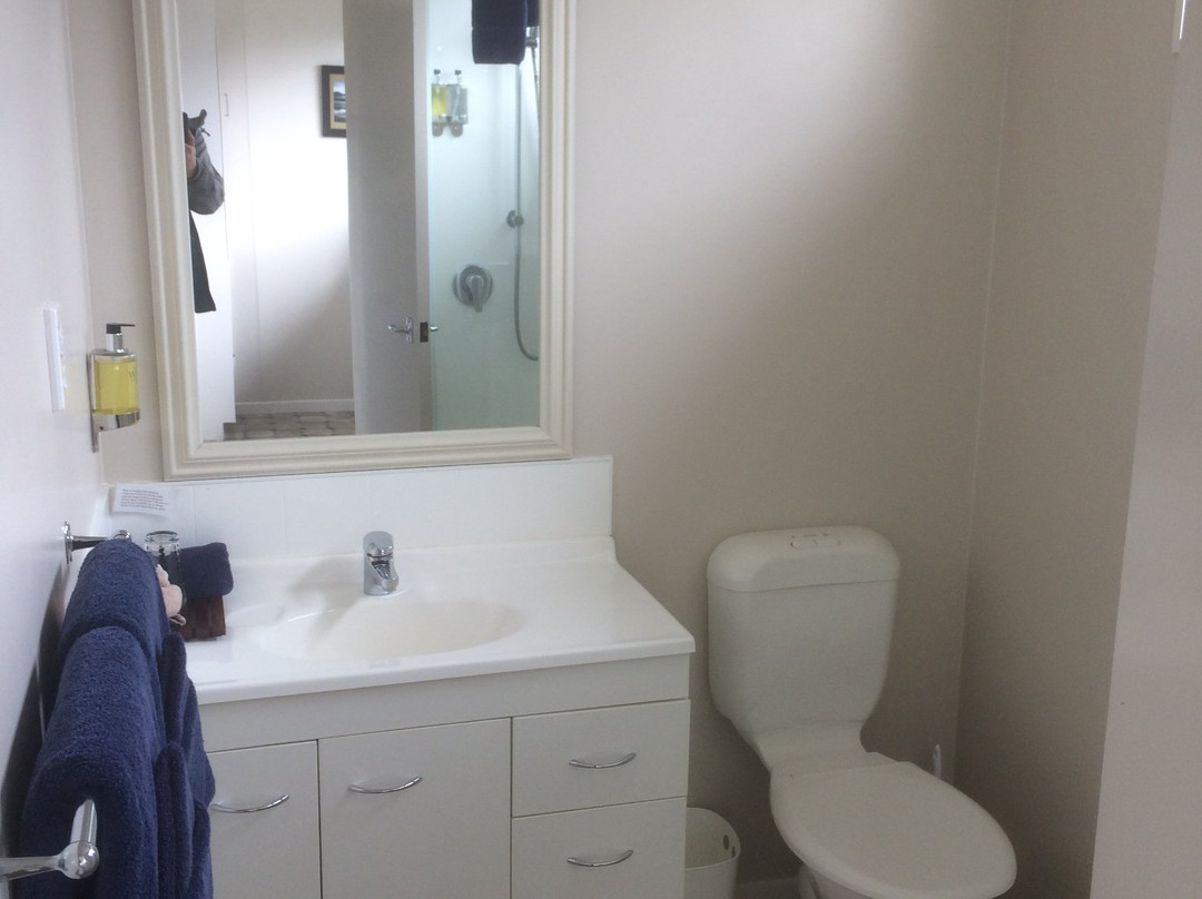 亚丁汽车旅馆主图