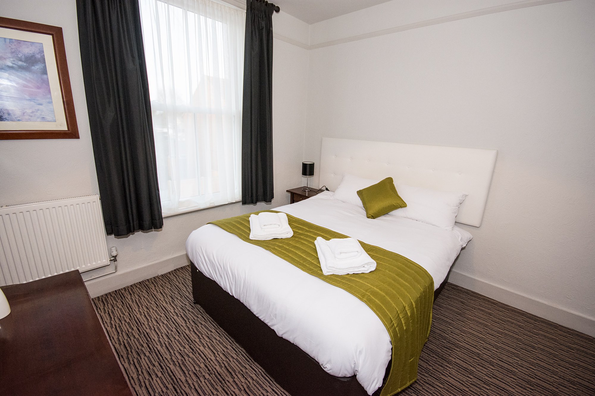 Fryatt Hotel and Bar-官方