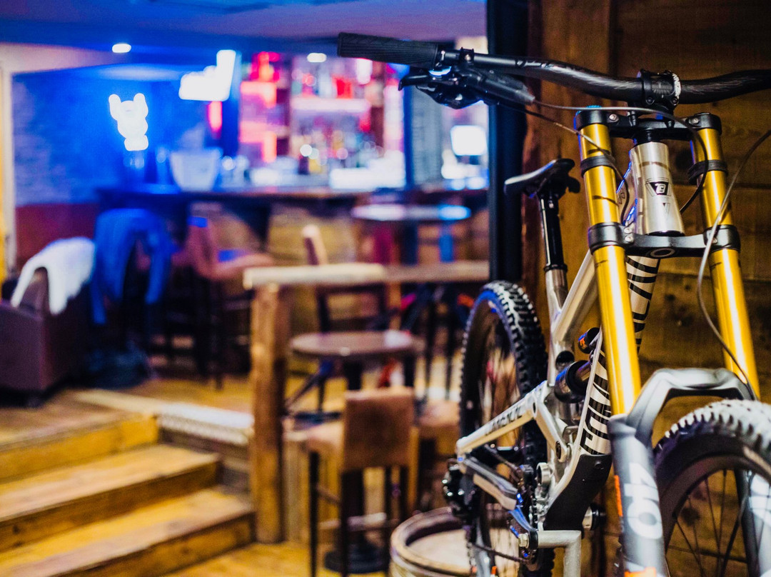 Le Playoff - Sports Bar-Saint-Chaffrey必去景点