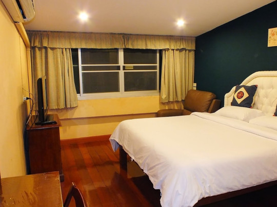 PR Place Hotel and Apartment主图