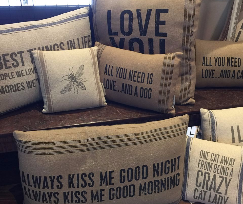 Hausita Home Revival & Antique Market-新布朗费尔斯必去景点