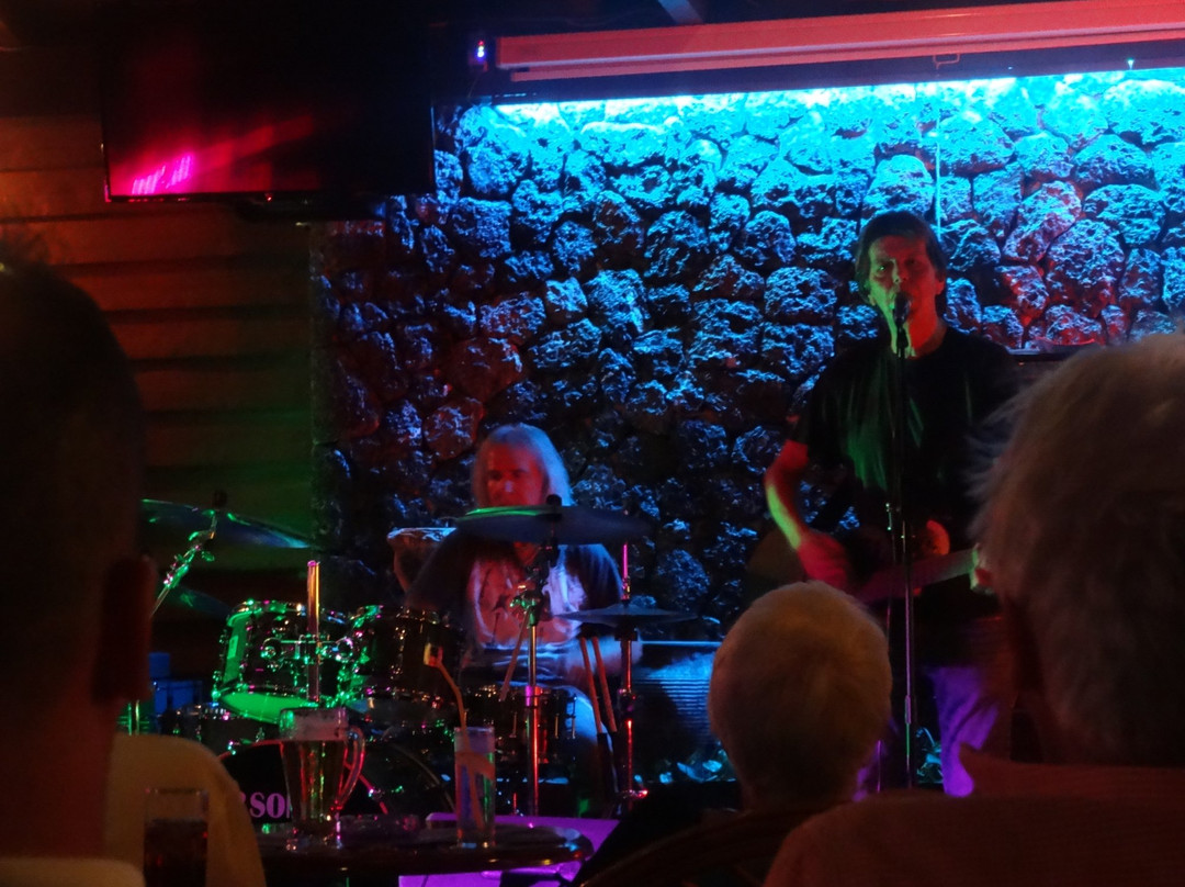 Coconut Bar-Arillas必去景点