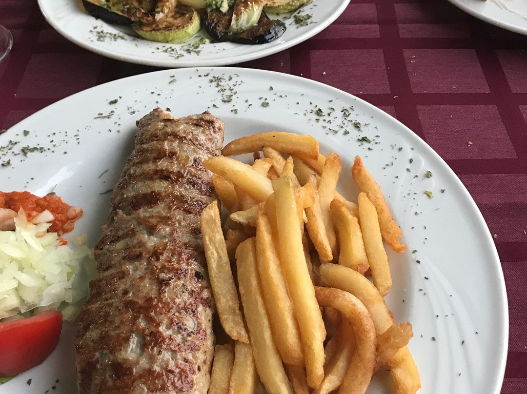 Prcanj餐馆和美食-Restaurant Bokeljski Dvori