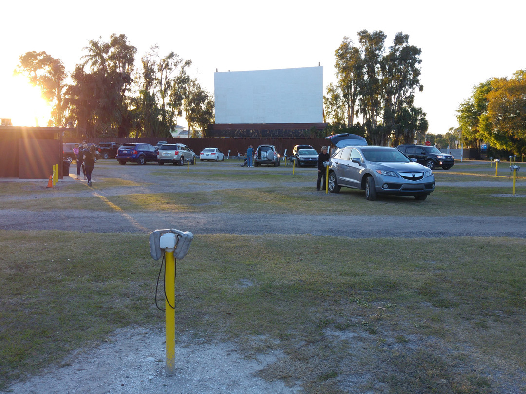 Ruskin Family Drive-In-Ruskin必去景点