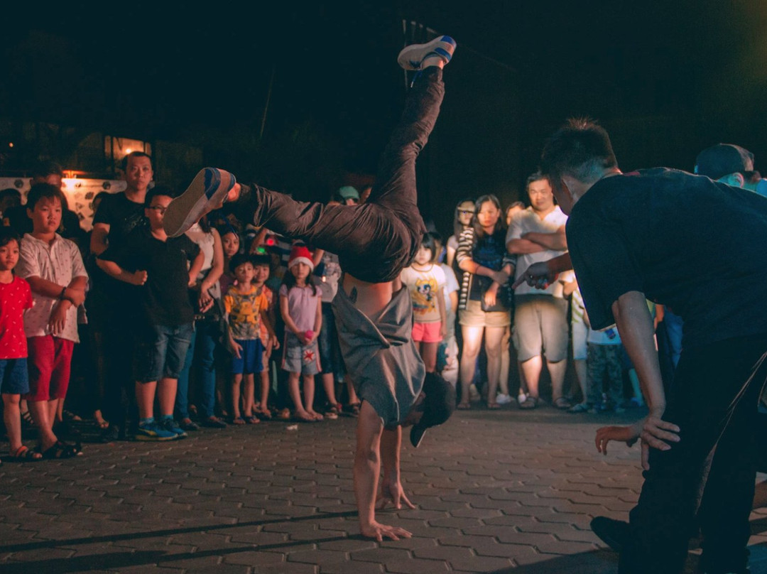 STAGE container park-古来必去景点