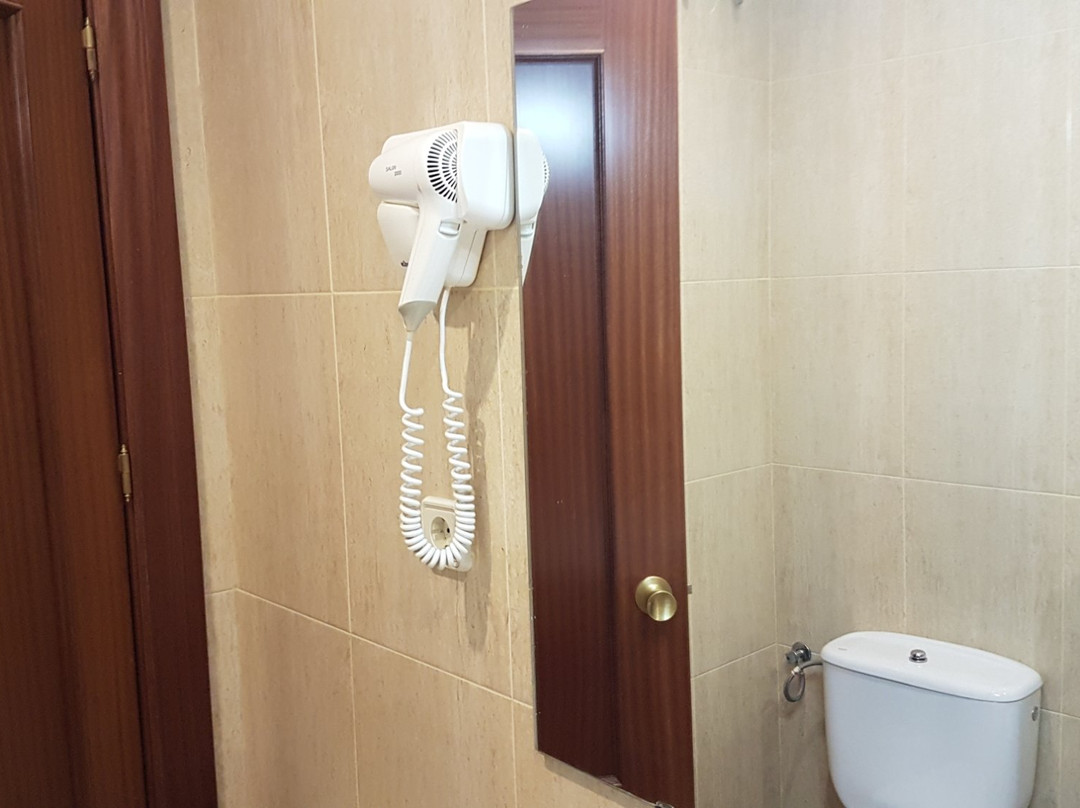 维多利亚酒店主图