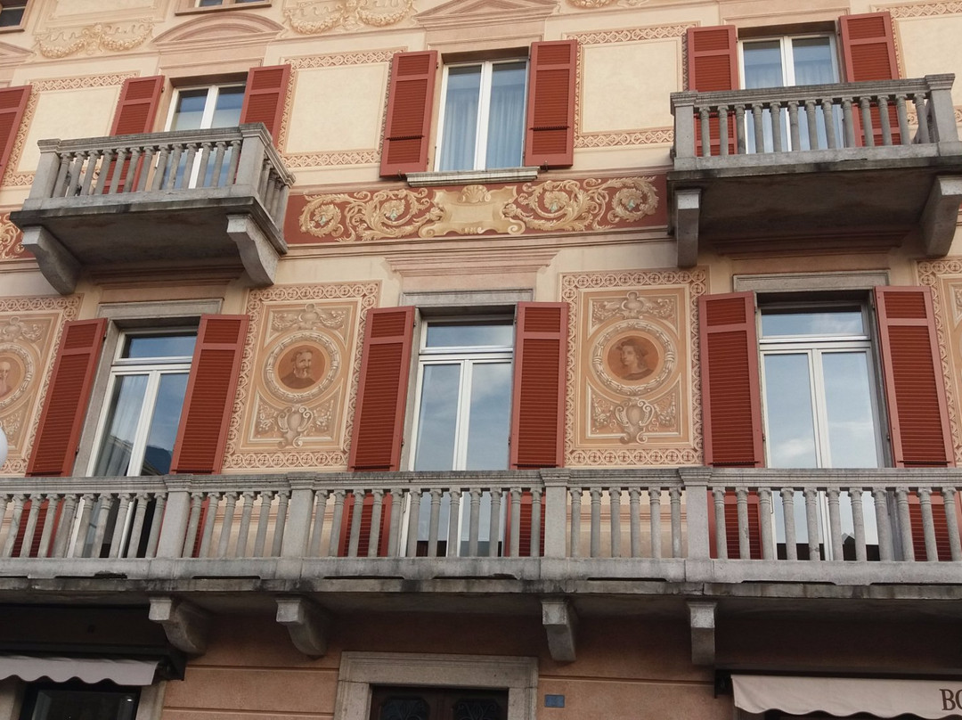 Piazza Indipendenza-贝林佐纳必去景点