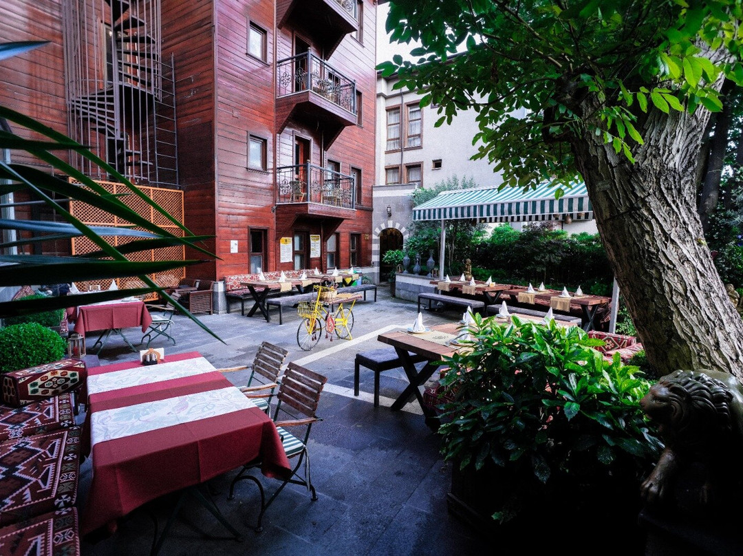 Garden 1897 Restaurant