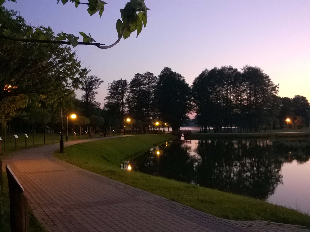 Small lake - sports park & recreation景点图片
