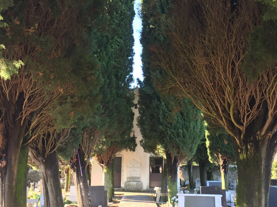 Cemetery-Motovun必去景点