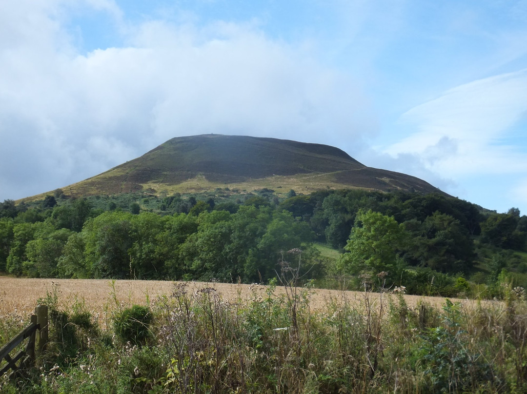 Melrose旅游景点-Eildon Hills