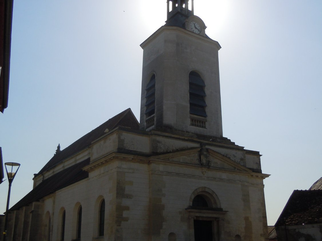 Eglise Saint-Médard-特朗布莱昂法兰西必去景点