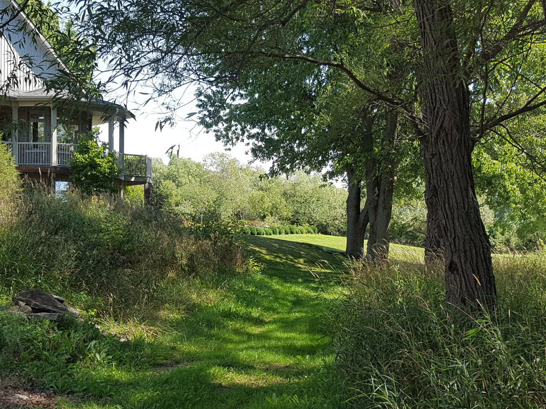 Hillier Creek Estates Winery景点图片