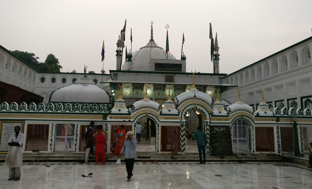 Tomb of Bu-Ali Shah Kalandar景点图片
