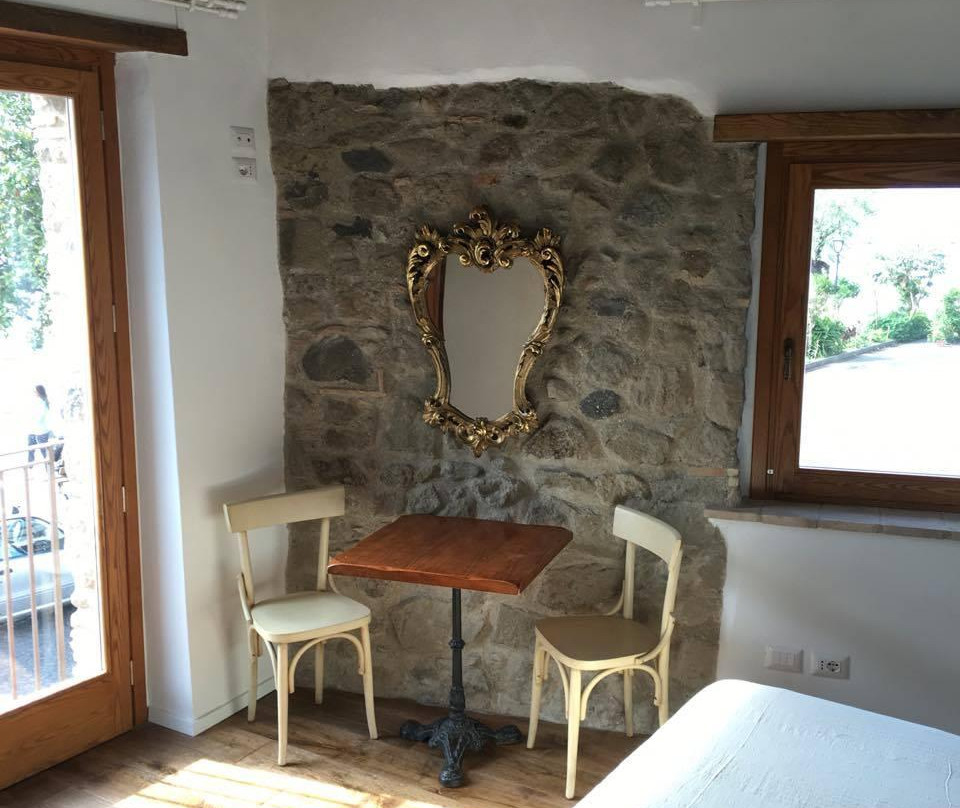 Anguillara Sabazia酒店住宿-B&B Al Vicolo dei Pescatori