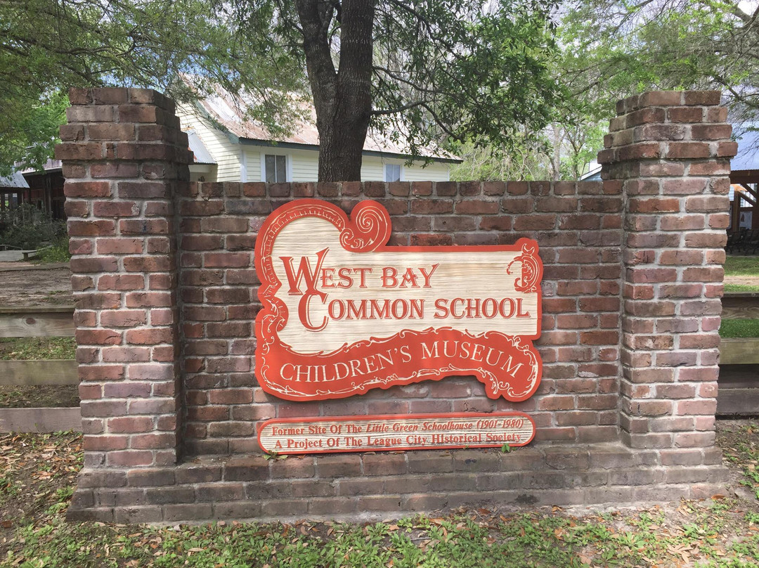 West Bay Common School Museum-利格城必去景点