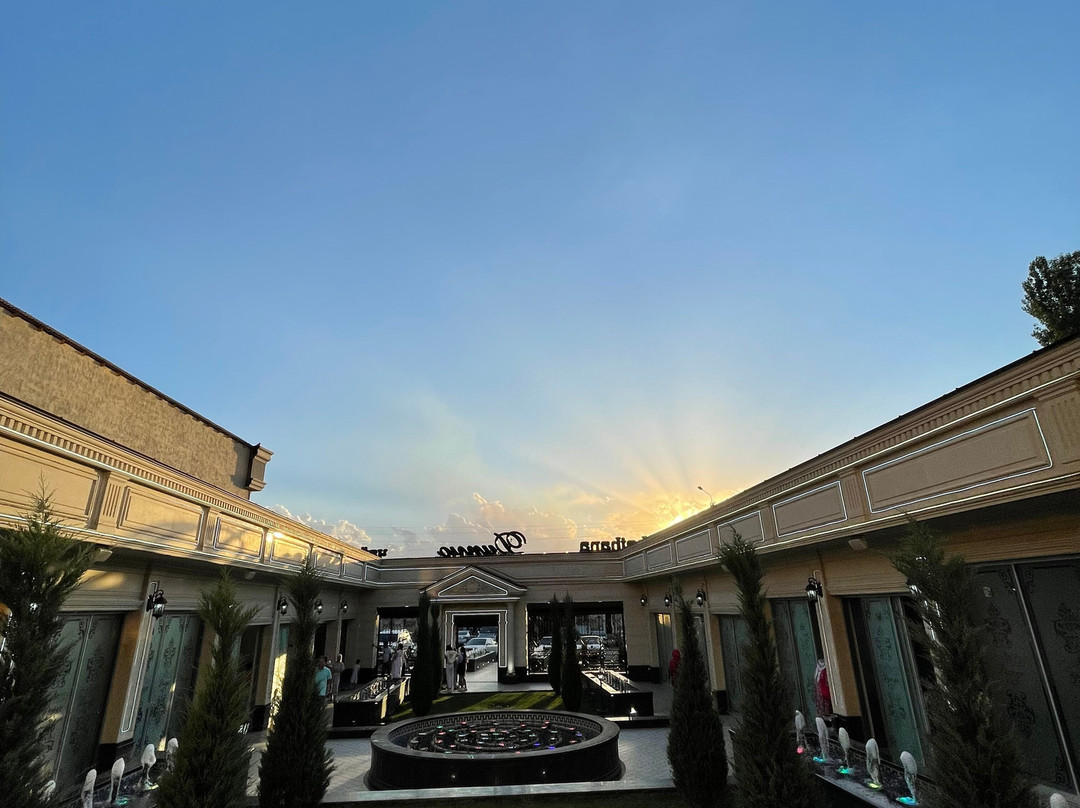 Dunyo Family Restaurant