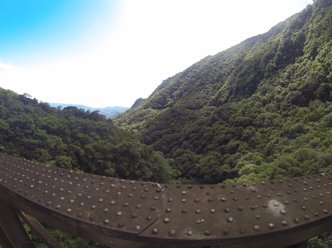 Veu de Noiva Waterfall景点图片