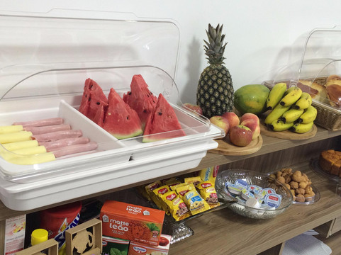 阿拉萨里酒店主图