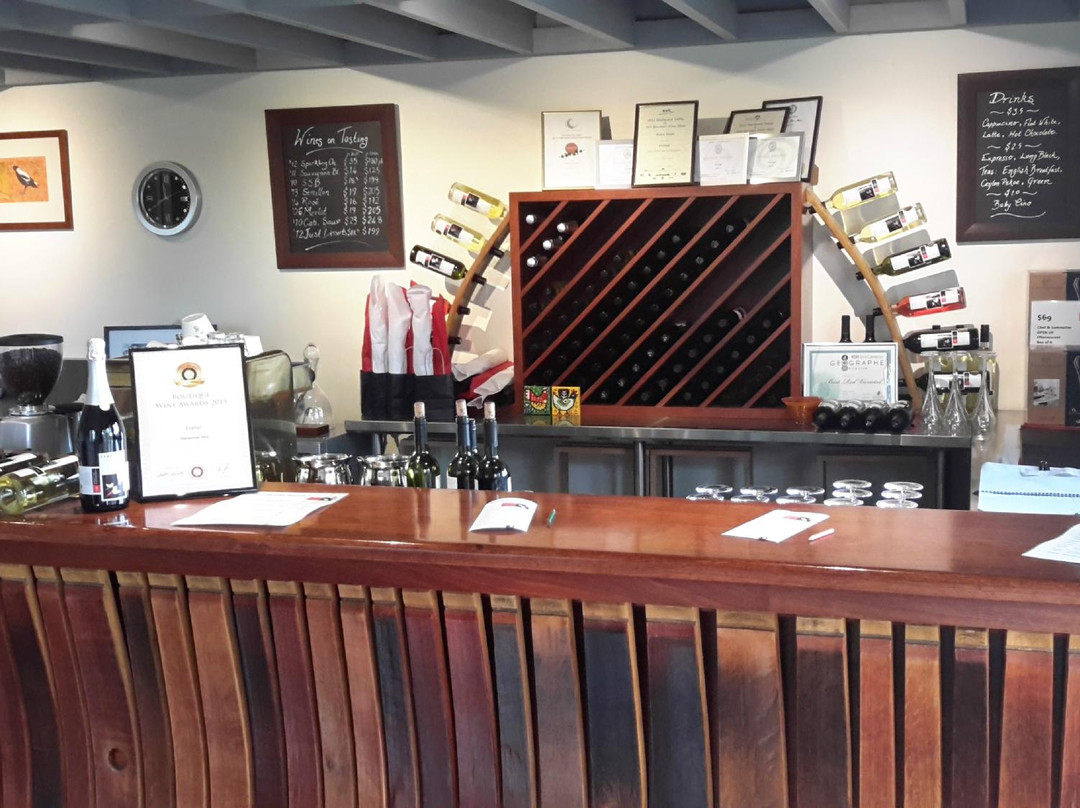 Firetail Wines景点图片
